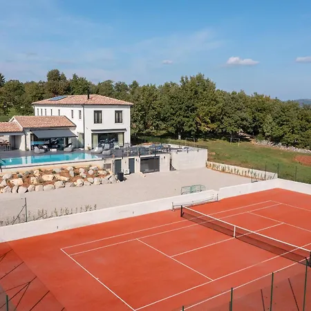 Cypress Hill Villa *